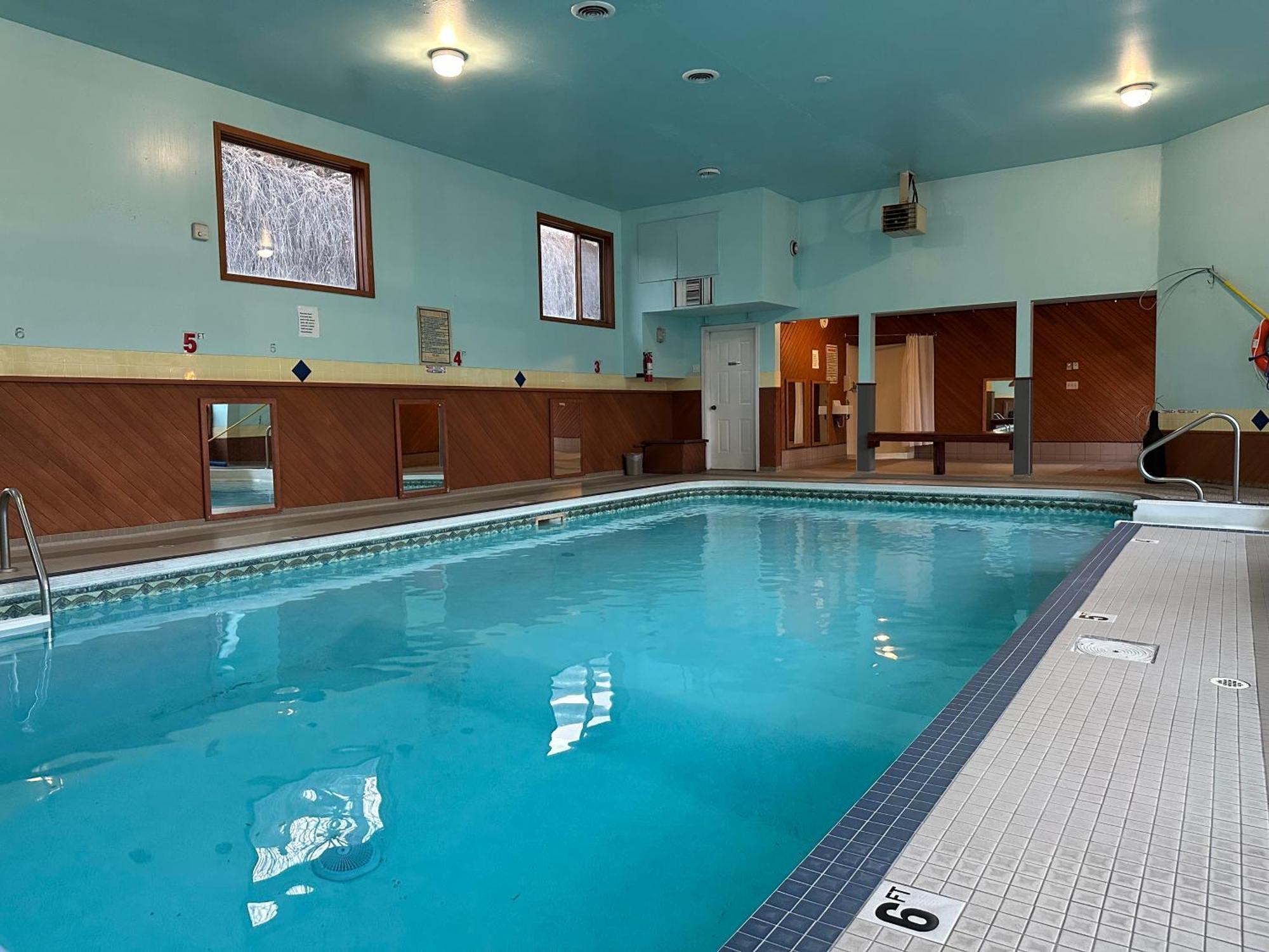 Kings Motor Inn Kamloops Exterior photo