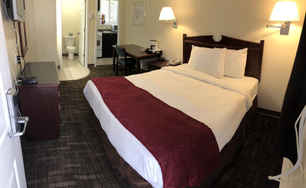 Kings Motor Inn Kamloops Exterior photo