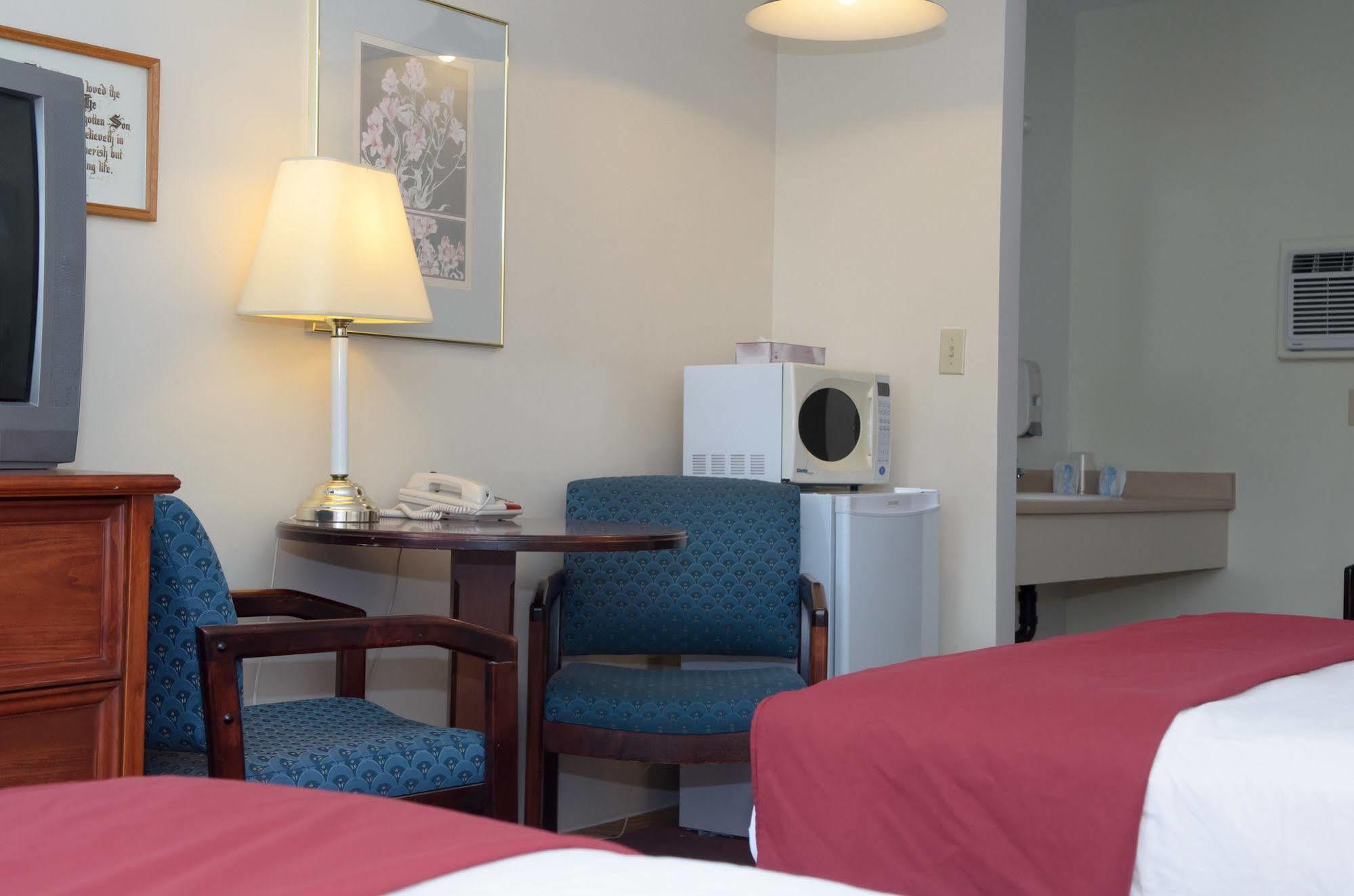 Kings Motor Inn Kamloops Exterior photo